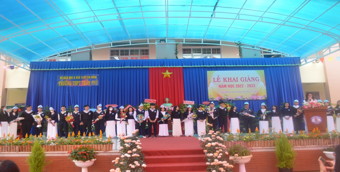 Sáng ngày 5/9/2022. Trường THPT Trần Phú tổ chức lễ khai giảng năm học 2022-2023